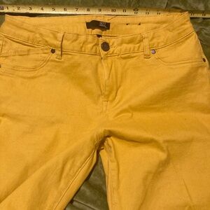 1822 Yellow Jeans Size 14